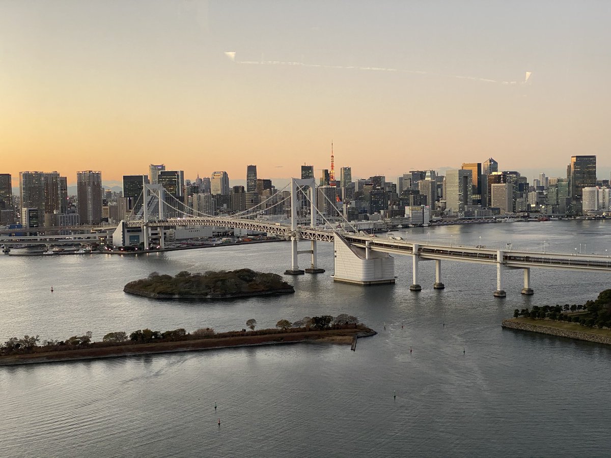 ykFTm4P6wXNr1y3's tweet image. 夕方お散歩❣️
着いたのは、👀8目玉テレビなう
#FNS歌謡祭2020
#FNS歌謡祭第2夜 
#ハラミちゃん
#GACKTさん
素敵な時間をありがとう🥰