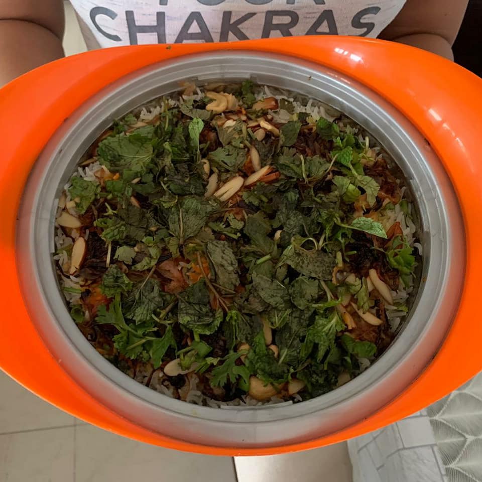 dinkardeepak's tweet photo. There is no sincere love than the love for food❤😅
Kashmiri pulav made by @ranjani_deepak
#briyanilove #briyani #homecooking #foodlove #foodie #exoticfood #wifecooking #thursday #aroma #love https://t.co/BQNObhD7iL
