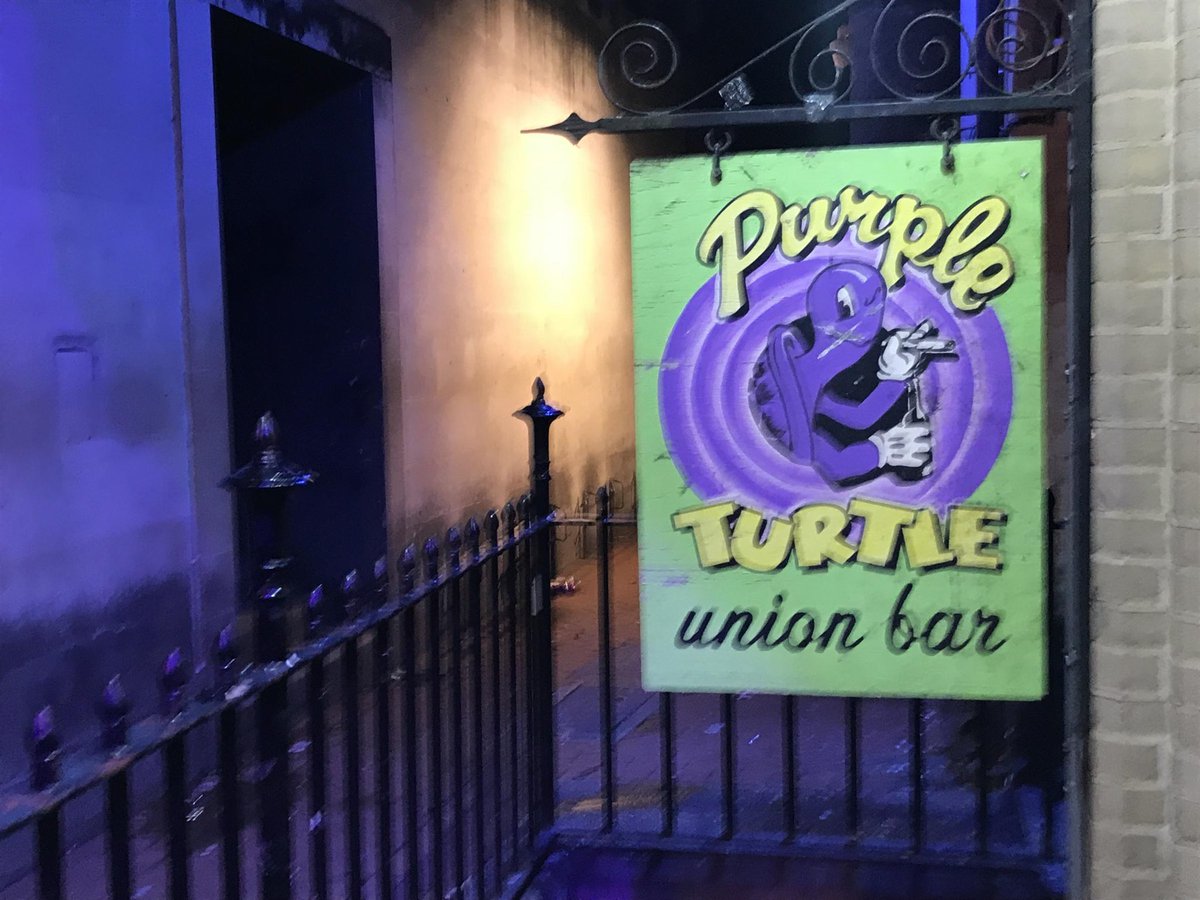 amesmaccers's tweet photo. if you’ve ever been in here, you don’t need to worry about what’s in the vaccine https://t.co/IE9dS5qWIg