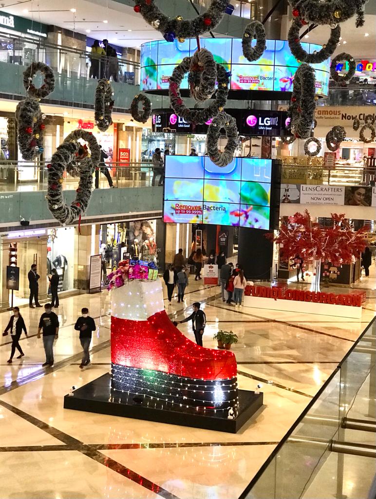 Visit Ambience Malls and turn up your celebration with sparkling lights that dazzle and joyous hymns that fill the air. Enjoy magical surprises like a #Flat50OFF, a special #shopandwin campaign, #Winterlicious delights, and lots more! #EnchantedChristmas #xmasatambience