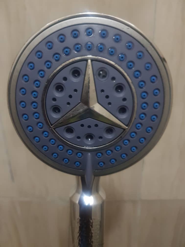 PropertiesKaan's tweet photo. Only in Real Estate can you see a "Mercedes Brand" Shower in home bathroom๐๐๐
#somehumor #RealEstate #internationalrealestate #internationalproperties #investmentproperties #fun https://t.co/tp9HpiN2s1
