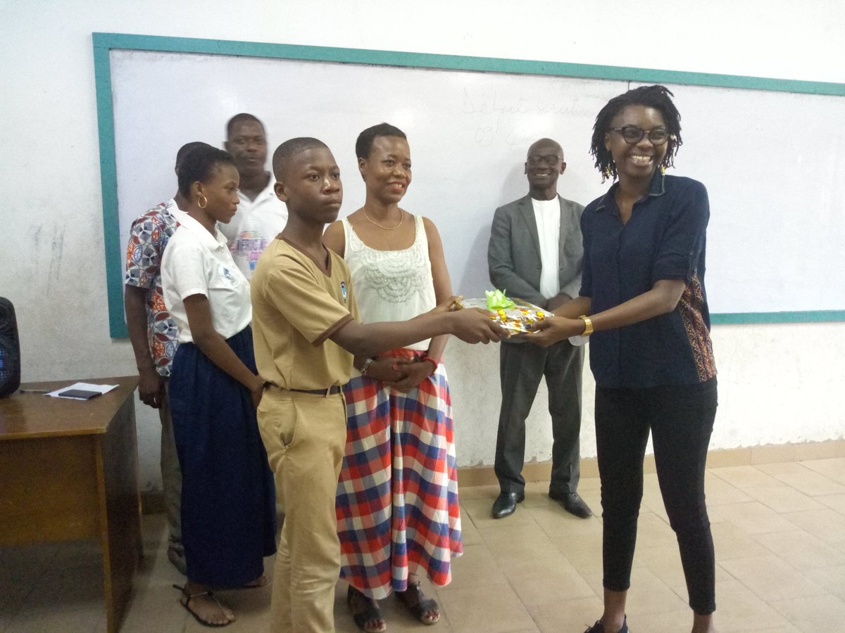 benmousse4's tweet photo. Remises des prix aux vainqueurs du premier concours AfriCAN Code Challenge.
#AfricaCodeWeek, #sap4good, #ACW2020, #ACCChallenge, #Tech, #Coding, #Africa, #DigitalSkills, #GirlPower https://t.co/d0cftdAen8