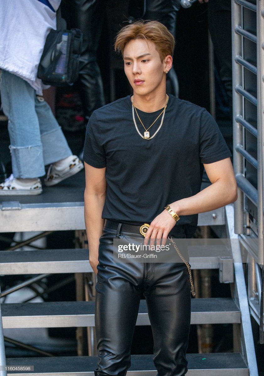 How son hyunwoo looks in real life - a devastating thread