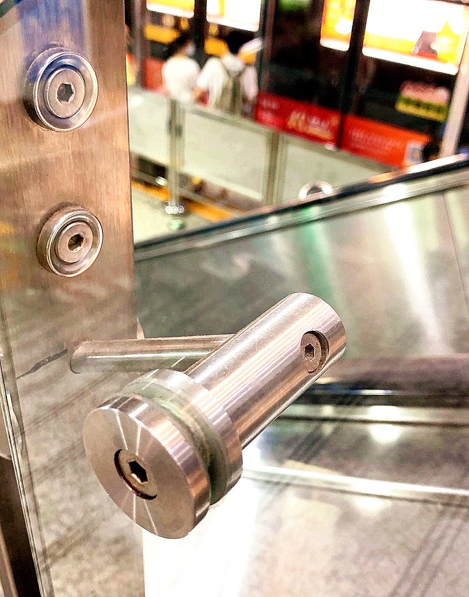 SumZhang2's tweet photo. LongWing stainless steel handrail bracket for subway station stairs tempered glass fencing.
https://t.co/xNlzLVmfwP
#longwing #customized #stainlesssteel #handrails
#brackets #railingfittings #glassfencing #balustrade
#glasshardwarefittings #architectural#balcony
#hardware #stair https://t.co/CzRwKZKdnm