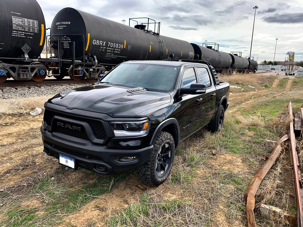 FedoraMasterB98 tweet media