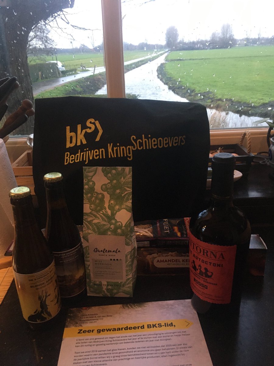 HoeveAckerdijk's tweet photo. Mooi samengesteld producten pakket voor kerst van ⁦@BKSschieoevers⁩ , fijn om lid te zijn van deze actieve bedrijvenkring. https://t.co/FiJdgwJfc0