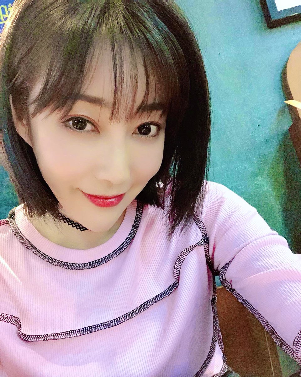 erina0721's tweet photo. テレビ番組の収録📹
なんかめっちゃ疲れた🥴
長い一日だった🤨🤨 https://t.co/S8JfID9ur3