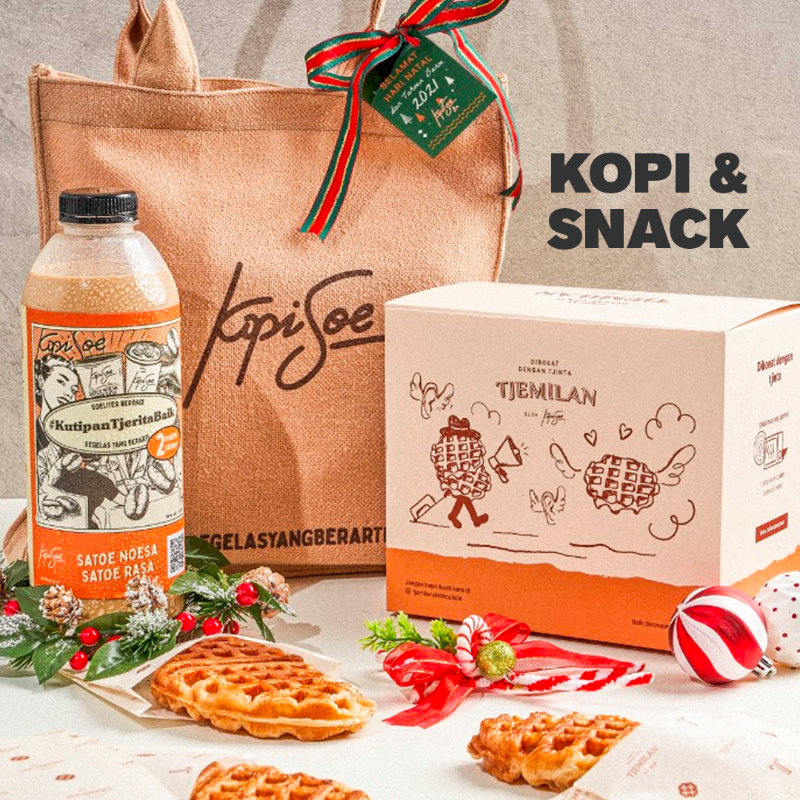 tokopedia's tweet photo. Salah satu momen yang ditunggu ketika Natal adalah waktu tukar kado. Mimin sudah menyiapkan list hampers buat kalian dengan budget 200RB! Kalian mau yang mana? Klik linknya buat lihat yang lainnya! Kalau Mimin sih mau semuanya 😉 #HampersNatal #HariNatal #HadiahNatal #KadoNatal