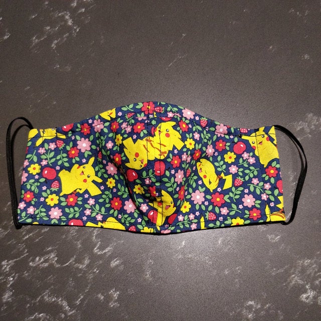 Sewingdoing ポケモン生地 入荷しました 今日は可愛いピカチュウたちを 連れてきました めっちゃ可愛いですよ マスクや入院入学にいいですよ こちらからお買い求め下さい T Co V1xgyxdnzn 正規ライセンス品です ポケモン生地