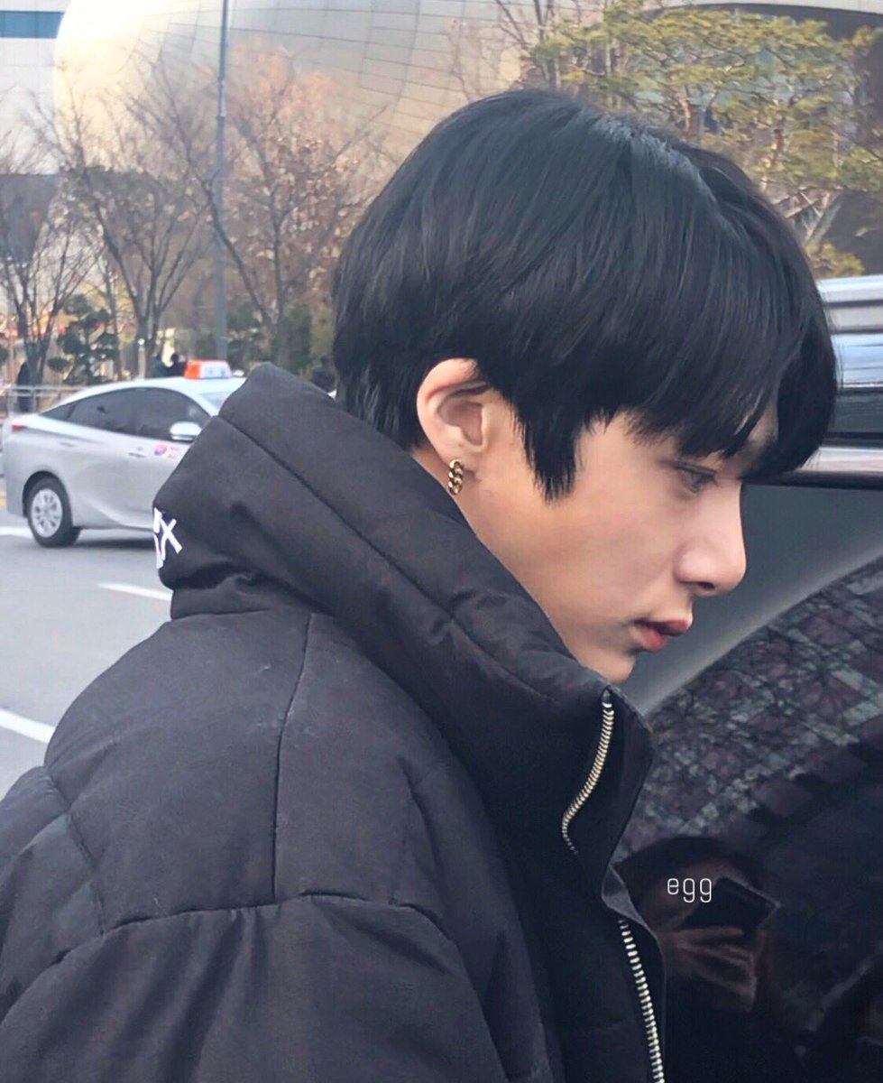 how chae Hyungwon looks in real life - a thread