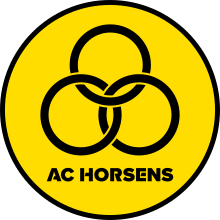 Christmas crest calendar, day 16. Denmark's best badges.1.  @FCKobenhavn A lion in Denmark? Why the hell not!2.  @AC_Horsens Is it a nuclear power plant?3.  @AGFFodbold Feels so classic.3.  @BrondbyIF Well, it is a well.17/26 #FCK  #achorsens  #AGF  #brondby