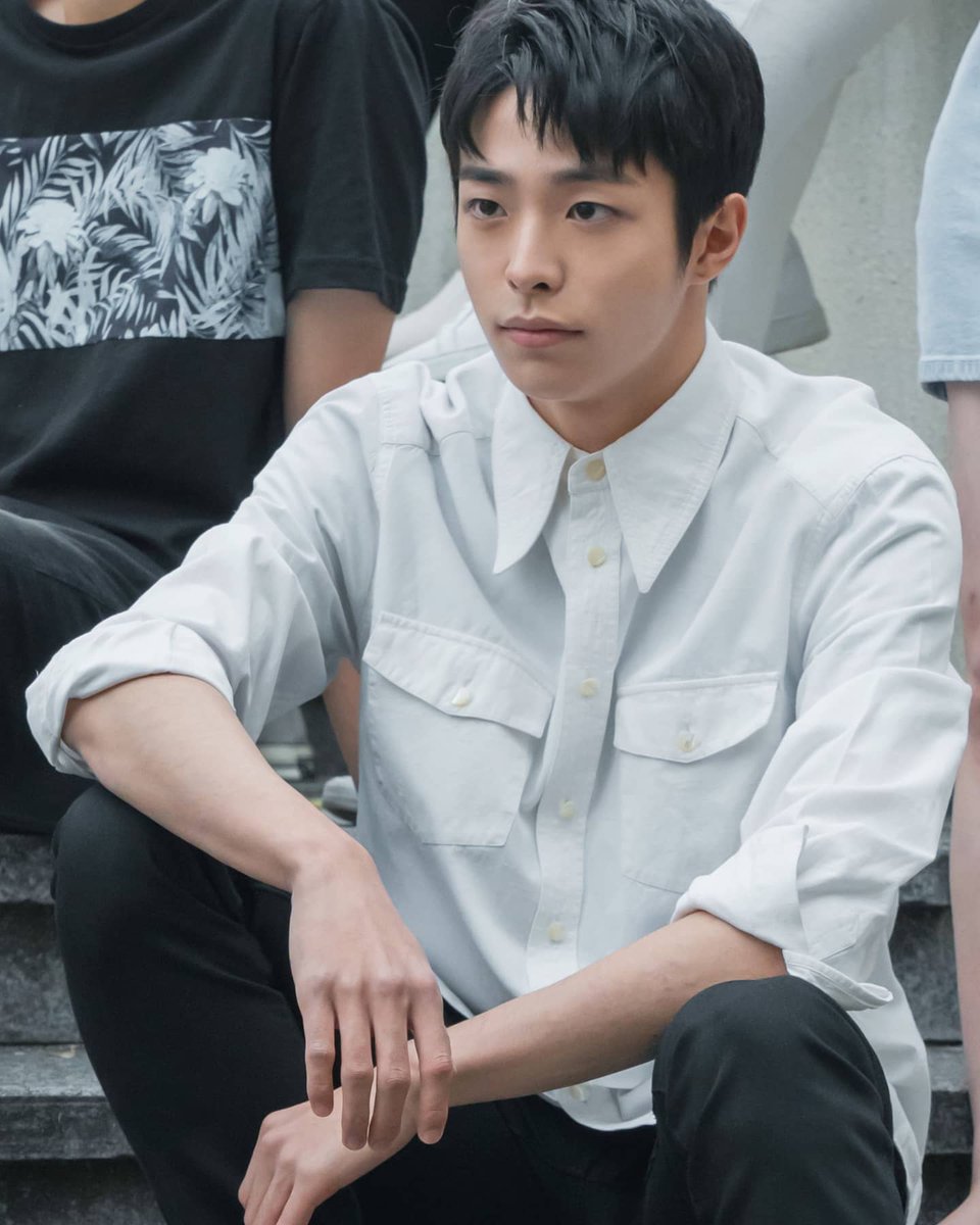 [Choi Yoon Je Drama]바이탈을 뛰게 만들 소소식당 한서빈 솊😍최윤제 배우의 플레이리스트 디지털 드라마'잘 하고 싶어' 잠시후 7시 클릭클릭 ☑📺...