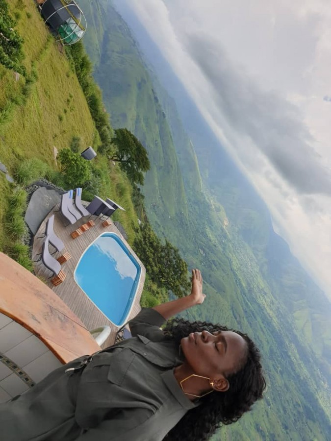 Fikafrika's tweet photo. Aramaga Rift Valley lodge is redefining the concept of accommodation in Uganda. The lodge overlooks Rwenzori Mountains and Toro-Semliki Wildlife Reserve. To the north of the lodge, you can see all the way to the Congo’s Blue Mountains and even the outline of Lake Albert.. https://t.co/5AbngtMSEx