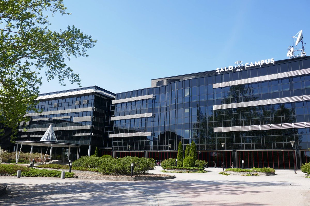 - Seuraavat laajennushankkeet toteutetaan nykyisten ja tulevien käyttäjien tarpeiden mukaan. Useita neuvotteluja on parhaillaan käynnissä, <a href="/SaloIoTCampus/">Salo IoT Campus</a> 'n toimitusjohtaja Jukka Vakula kertoo. #Salonkaupunki
y-lehti.fi/uutiset/ nayta/21088/Hybridikampus+rakentuu+pala+palalta