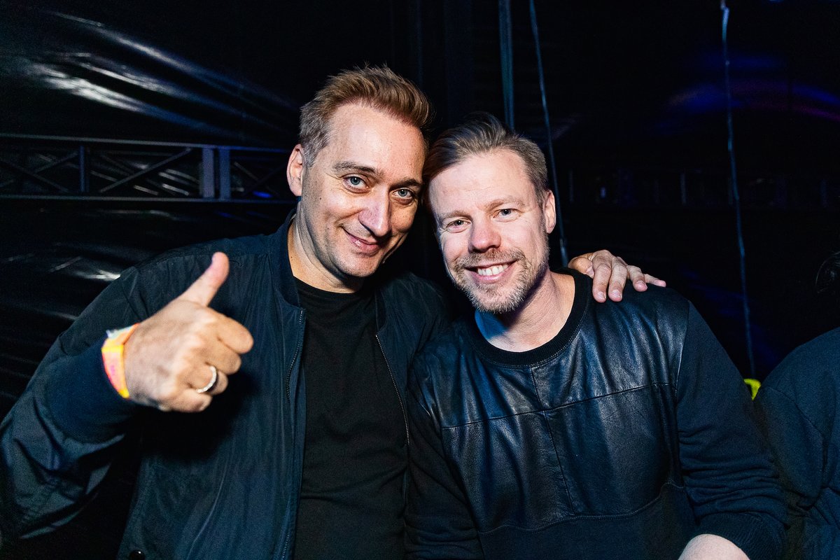 PAULVANDYK's tweet image. #TranceFamilyThursday with @FerryCorsten