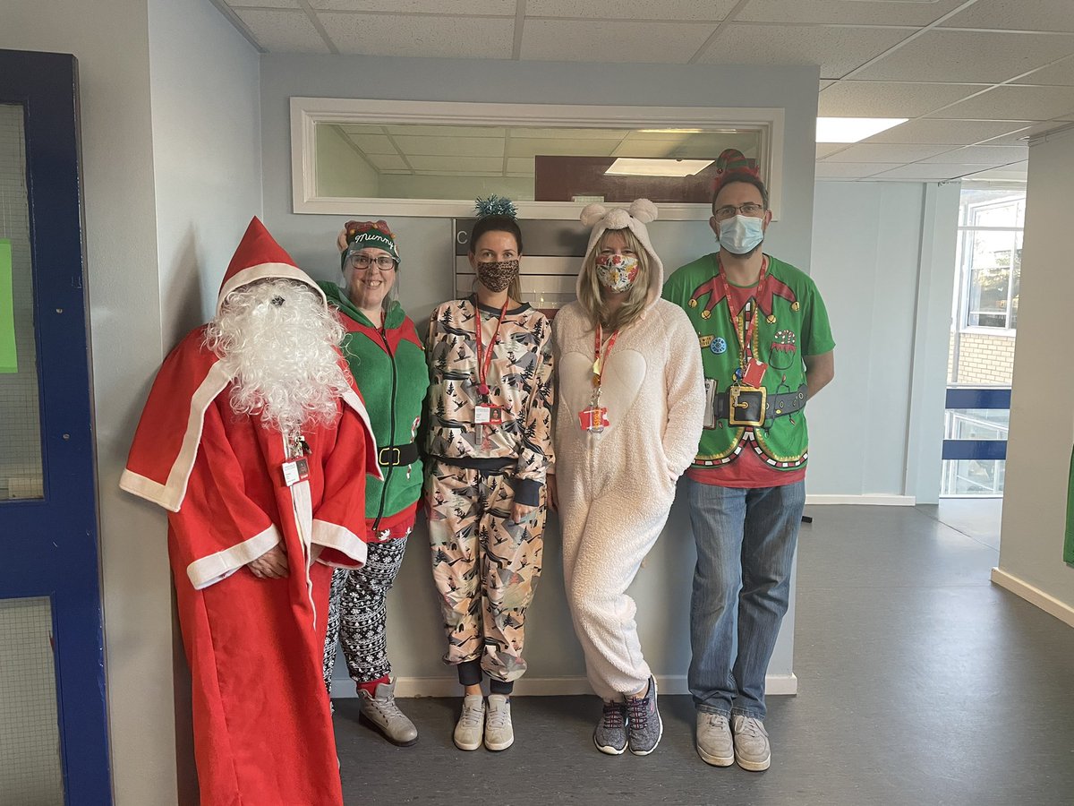 leahgriffsc's tweet photo. The staff from @careteamshrews  have gone all out for Christmas today @ShrewsColGroup https://t.co/1JNnQBj0FV