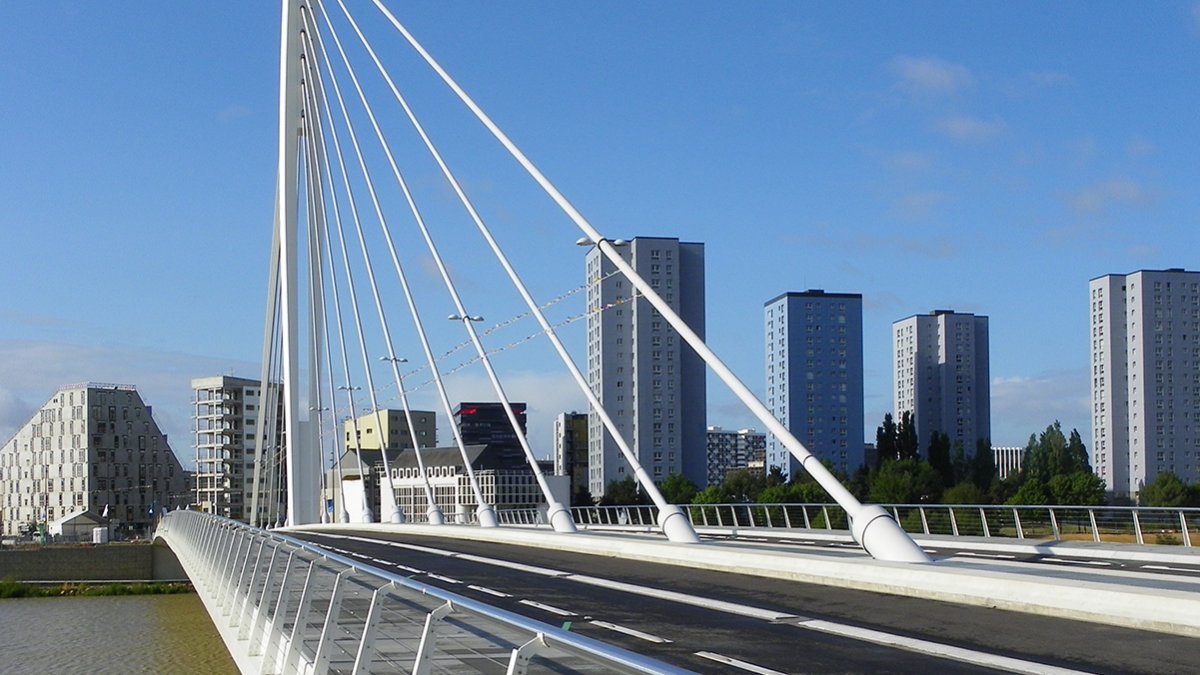Cerema (@ceremacom) on Twitter photo Appel à projets Ponts Connectés pour les centres de recherche et entreprises
▶Pour répondre au vieillissement du patrimoine grâce à l'innovation <a href="/gouvernementFR/">Gouvernement</a> lance l'appel à projets #PontsConnectés piloté par le #Cerema dans le cadre de France Relance
cerema.fr/fr/actualites/… Appel à projets Ponts Connectés pour les centres de recherche et entreprises
▶Pour répondre au vieillissement du patrimoine grâce à l'innovation <a href="/gouvernementFR/">Gouvernement</a> lance l'appel à projets #PontsConnectés piloté par le #Cerema dans le cadre de France Relance
cerema.fr/fr/actualites/…