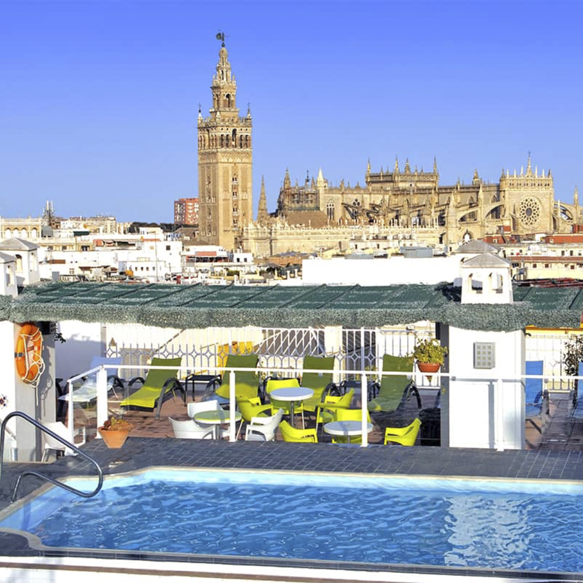 hotelbecquer tweet media