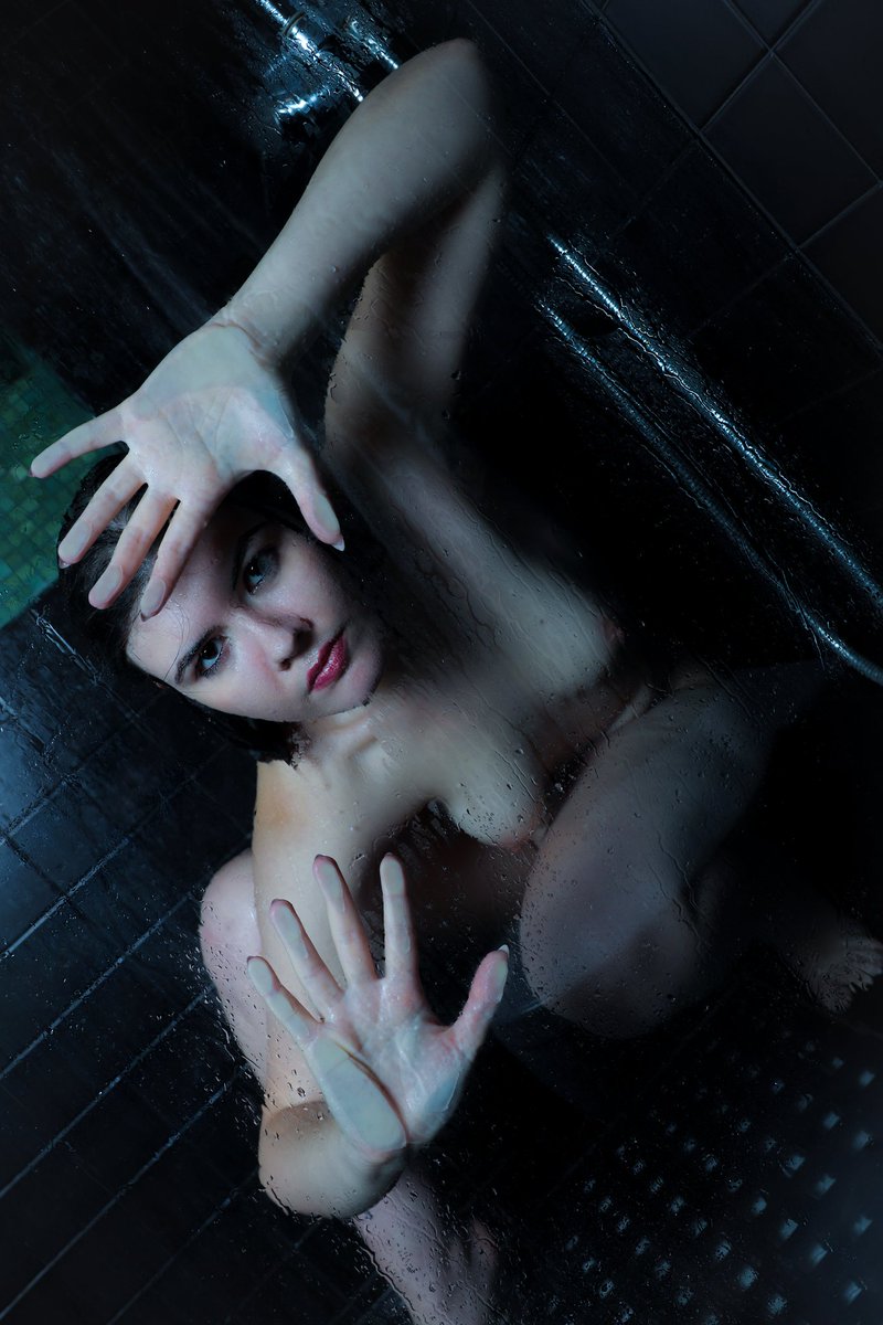 AlessioMapelli's tweet photo. pH: @AlessioMapelli 
Model: @henrika_glow https://t.co/DzhosaAXMJ