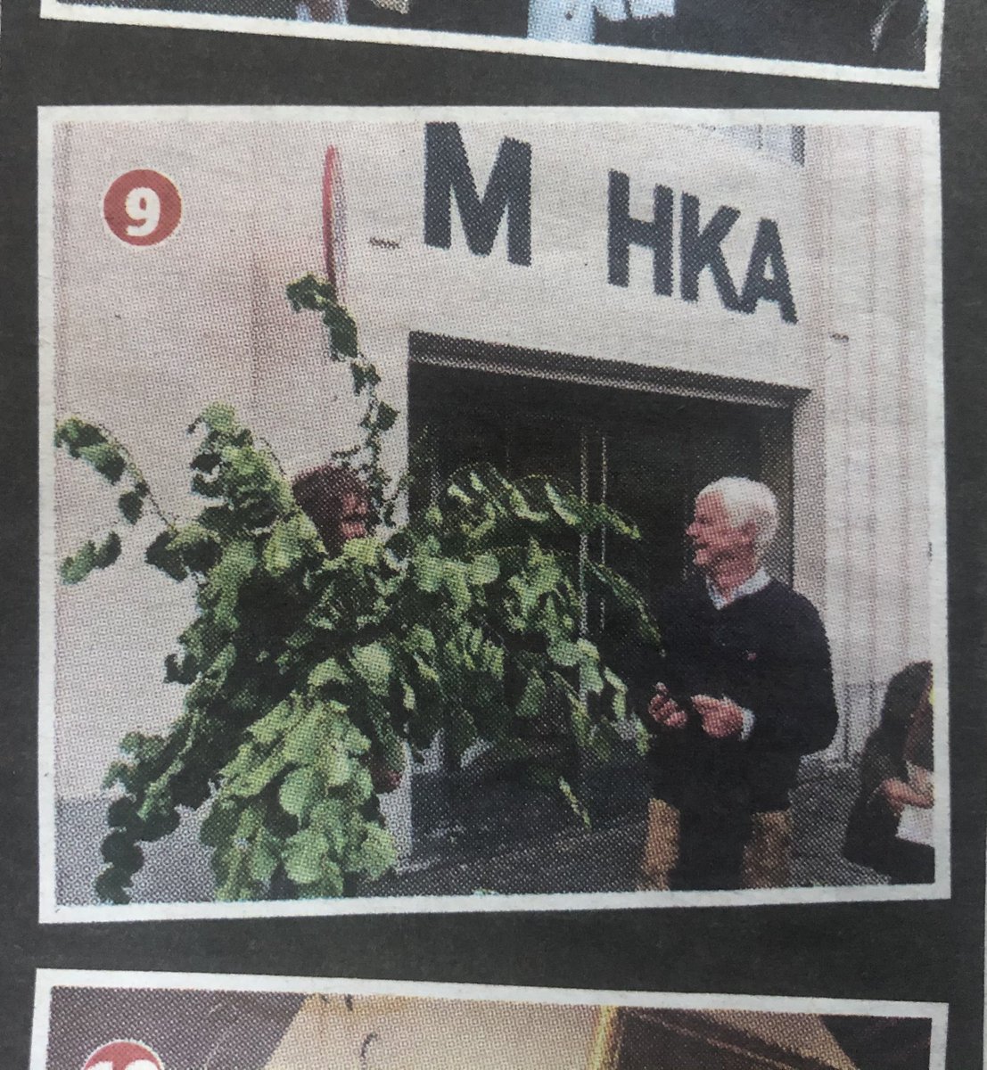 cclinckx's tweet photo. Performance Beggar #christineclinckx , Beggar, 2010 #performance @MHKAmuseum  2010 article Gazet van Antwerpen @gva 9/8/2010 artikel on M HKA #PeterBriers https://t.co/qIz9mXngwS