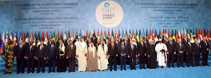 18/ MENA balance of power in 2021? Regional actors are more autonomous than in the 20th century; 2011 legacy ( #UAE vs  #Turkey); anti vs pro  #Iran (local militias vs Israel/Gulf  #normalization).