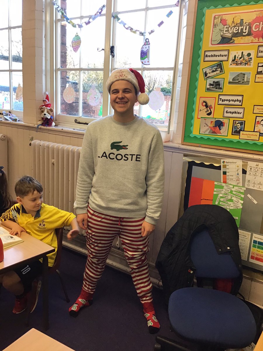 ClaphamTerrace1's tweet photo. New member of staff Mr Mason has been enjoying the Clapham spirit this festive week at school #claphamfamily #claphamfun #schoolspirit #schoolsnowman https://t.co/TpCICsruNL