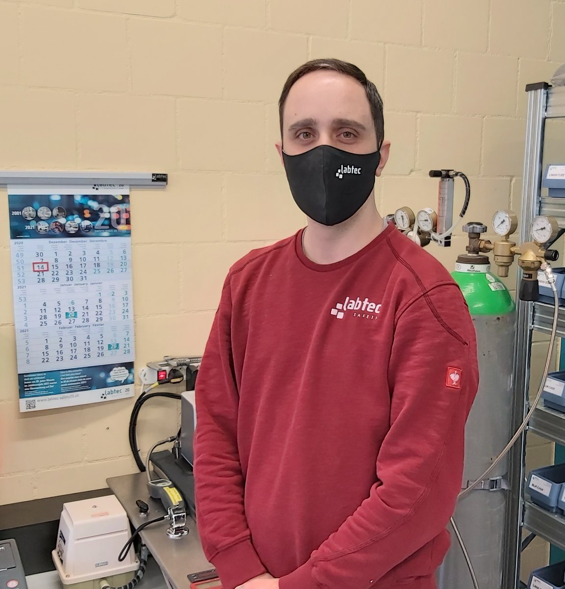 LabtecSafety's tweet photo. Mit grosser Freude präsentieren wir Ihnen unseren Jubiläumskalender für 2021! Wenn auch Sie von den Aktionen profitieren möchten, senden Sie uns eine Mail an info@labtec-safety.ch und wir senden Ihnen einen Kalender zu. #labtec #jubiläum #jubiläumskalender https://t.co/ZWkDIgVgDM