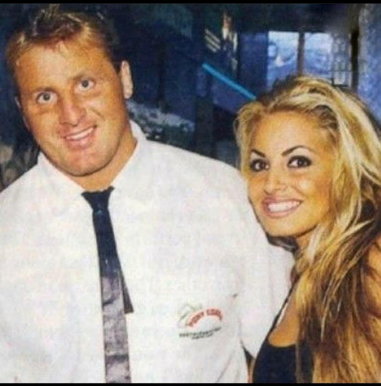 Picture of Owen Hart and Trish Stratus (98)

Trish was a guest on Dan Gallagher's talk show in 98 and Owen Hart was also a guest and she expressed an interest in getting into wrestling.Owen gave her advice and what to do and where to go etc. That was where this photo was taken. https://t.co/YFP1amhItq