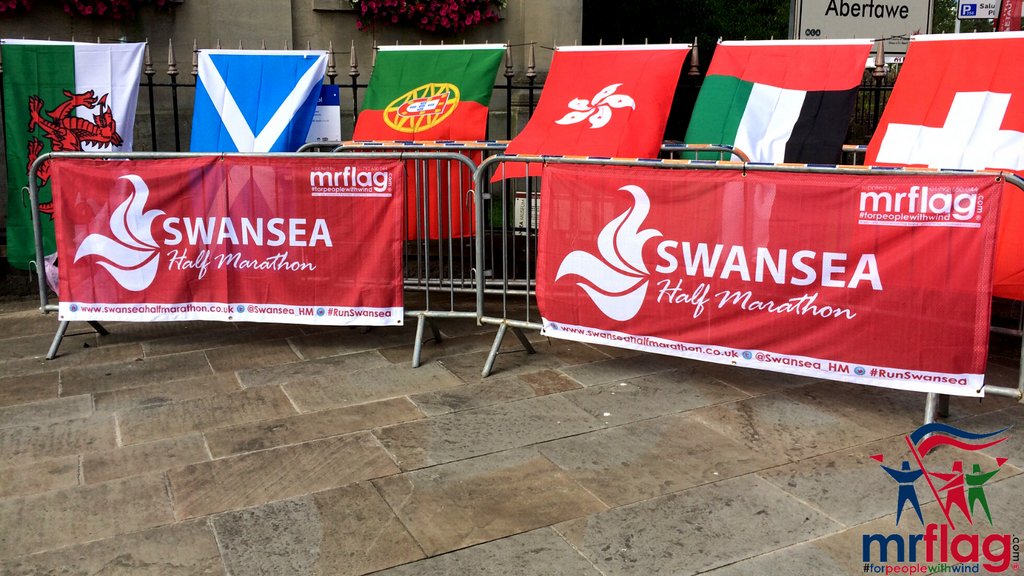 mrflag's tweet photo. Throwing it back to when events were allowed.. 😔

#MrFlag created #flags for the #Swansea Half Marathon which were featured at the start and end of the route 👟 

We can't wait to get back to events in 2021 - plan ahead and order now on https://t.co/DAepRtuztE 👈 https://t.co/LzzLxWRbdc