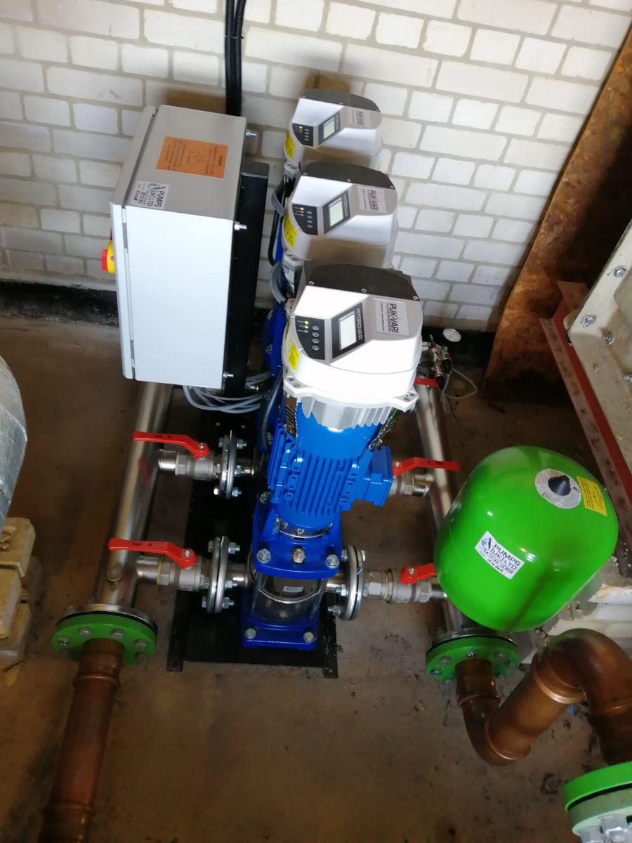 PumpsUKService's tweet photo. Our engineers recently completed this large installation in a college in Kent. We installed 1x PUK AutoPress, 2x PUK VARI COM 3 SM boosters and 4x Kolmeks circulators. Contact us on 01322 292415 for a quote. #kolmeks #pumpsuk #waterpumps https://t.co/FfzRGcvoRa