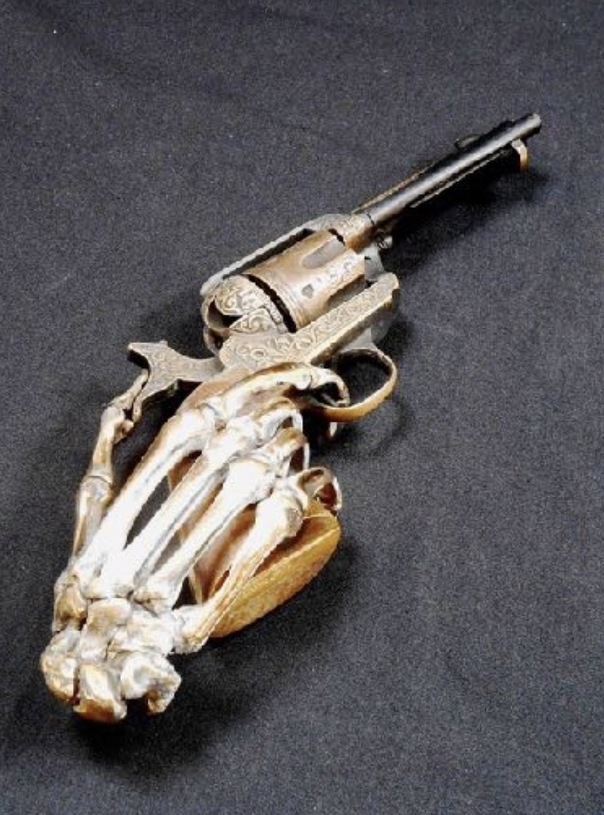 On the Seventh Day of Christmas the Art Hub Gallery gave to me two Dan Baldwin sculptures! ‘The Pain of Love and ‘The Fear of Letting Go’. These incredibly executed art sculptures are available as a fantastic gift. Contact us to find out more information! <a href="/DANBALDWINART/">DAN BALDWIN</a>