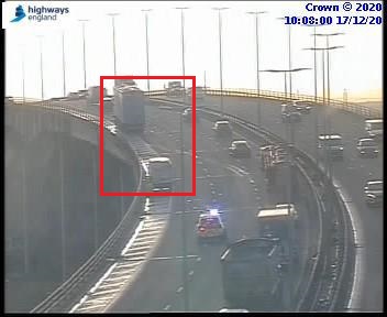 HighwaysNWEST's tweet photo. #M60 anti-clockwise between J11-J10, 2 lane (of 3) closed on #BartonBridge due to a collision and spillage of vehicle liquids. Our Traffic Officers are on scene. Please pass with care and expect delays. https://t.co/mR4LZmVNSn