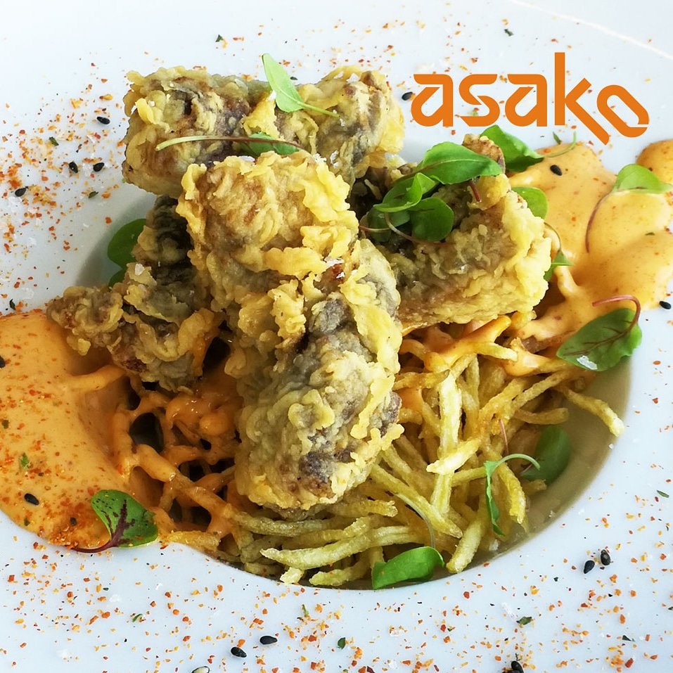 En Asako #Teatinos abrimos #terraza, #salon y #servicioadomiclio todos los días a mediodia y las noches de Jueves a Domingos.
Faceras de atún en tempura con patatas paja.
#sushi #cocinafusion #sugerencia #delivery #takeaway #findesemana  #sushilovers #SushiAdictos #sushidelivery