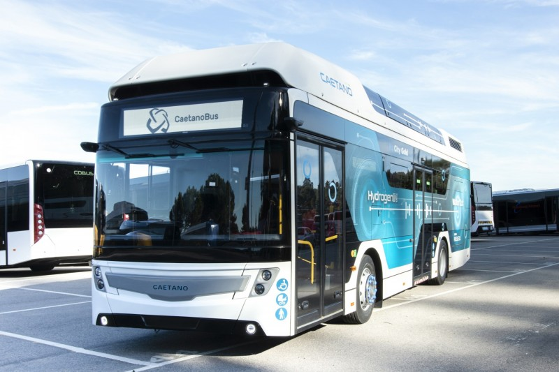 ToyotaPrensa's tweet photo. .@toyota_europe refuerza su alianza estratΓ©gica con #CaetanoBus y #Finlog en el sector de los autobuses de pila de combustible de #hidrΓ³geno. Soluciones de movilidad cero emisiones para seguir desarrollando la sociedad del hidrΓ³geno. https://t.co/YQ0JXkpelk https://t.co/iGxvq6CPL4