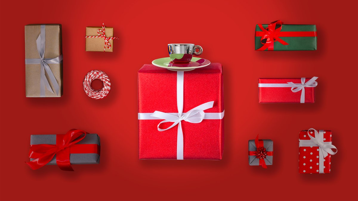 illycaffe's tweet photo. Looking for something unique? This year gift a work of art with one of our illy Art Collections. Take a look at our #GiftGuide2020 at https://t.co/OvZzkpcES7. #LIVEHAPPilly #WarmWishes #illyGiftGuide2020 https://t.co/Jgsetl6AMP
