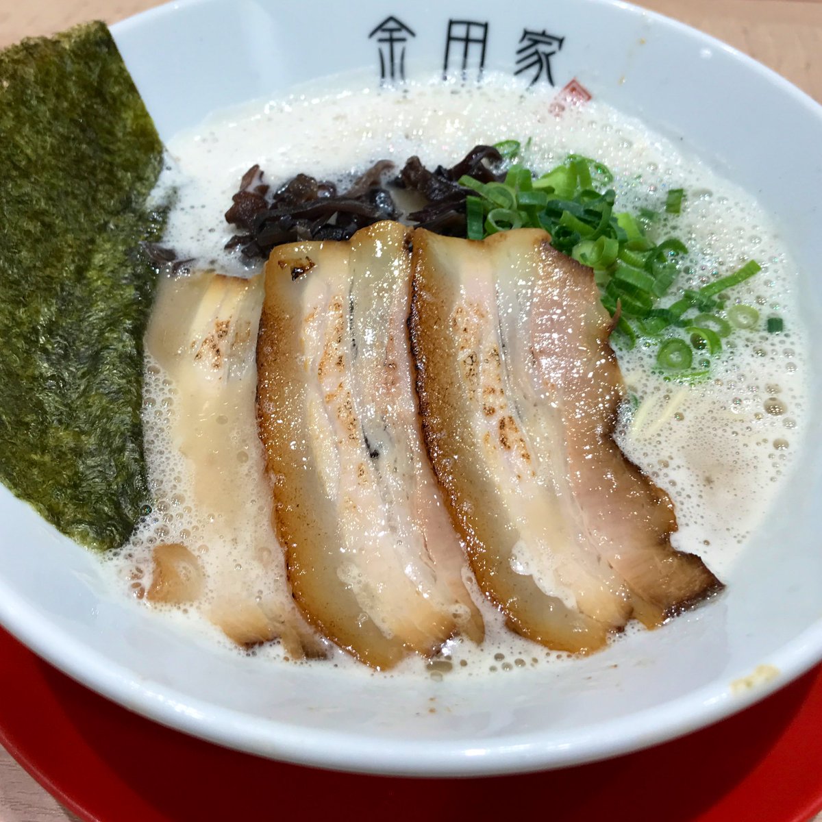 Sugwi なんばパークスに用事があるから 匂わせ エディオンのなんばラーメン一座で食事するよね 今日は金田屋 クリーミーなとんこつスープがドチャクソ美味しい そしていつもラーメン一座はガラッガラ 路面店なら大行列クラスの味なのになあ Sugwi なんばパークスに用事があるから 匂わせ エディオンのなんばラーメン一座で食事するよね 今日は金田屋 クリーミーなとんこつスープがドチャクソ美味しい そしていつもラーメン一座はガラッガラ 路面店なら大行列クラスの味なのになあ