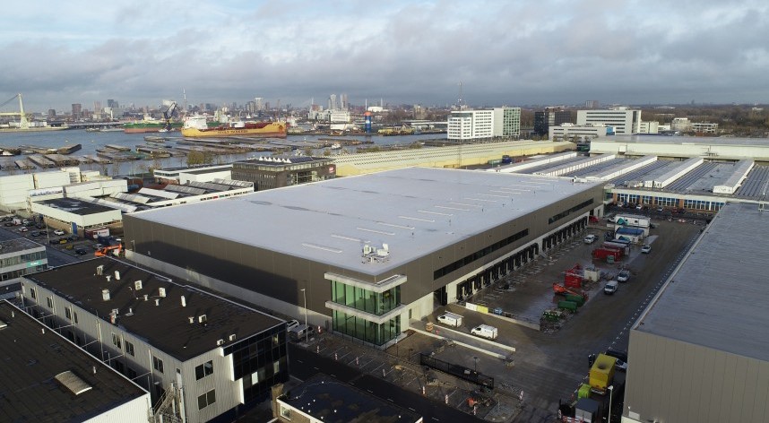 𝗢𝗽𝗴𝗲𝗹𝗲𝘃𝗲𝗿𝗱: #SMARTLOG 4 te Rotterdam ✅

Voor dit @DHG1PROPERTY distributiecentrum hebben wij alle installaties verzorgd in samenwerking met <a href="/Vriesverburg/">De Vries en Verburg</a>. Op naar SMARTLOG 5! 💪

Meer over het project: tinyurl.com/y9v4neng

#Logistiek #Installatietechniek #Nieuwbouw