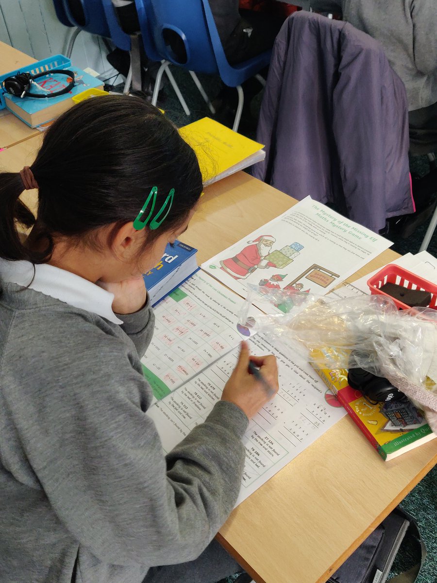 ManorParkSchSM1's tweet photo. Year 5 have been testing their times table knowledge this morning and solving the Christmas maths mysteries! #learnign @LEO_maths https://t.co/A0kiMNop1Q