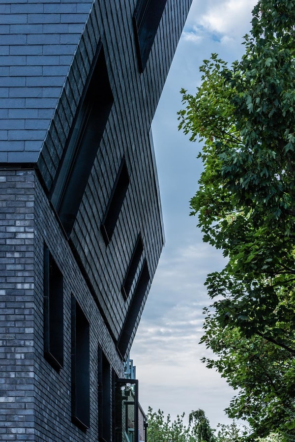 MySpecNews's tweet image. The CUPACLAD® #SlateCladding system exclusively distributed by @TaylorMaxwellCo combines the natural properties of the elegant material, with the ecological and sustainable benefits that slate can offer. Click here to find out more: specificationonline.co.uk/directory/tayl…