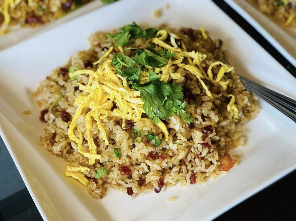 HarborviewSF's tweet photo. One of our most popular dishes and go-to comfort foods is Chinese Bacon &amp; Sausage Sticky Rice. Add this to your weekly takeout rotation!

🥡 https://t.co/05FOBliGAi https://t.co/MUNsMztxLe