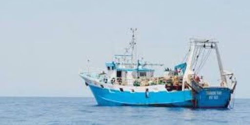 bartolopietro1's tweet photo. 108 giorni di sequestro, lontani da casa e dagli affetti, senza avere commesso alcun reato. La notizia della liberazione degli equipaggi dei pescherecci Antartide e Medinea mi riempie di gioia. 
Adesso non è il tempo delle sterili polemiche, è un giorno bellissimo per tutti noi. https://t.co/1JuviWRk1p