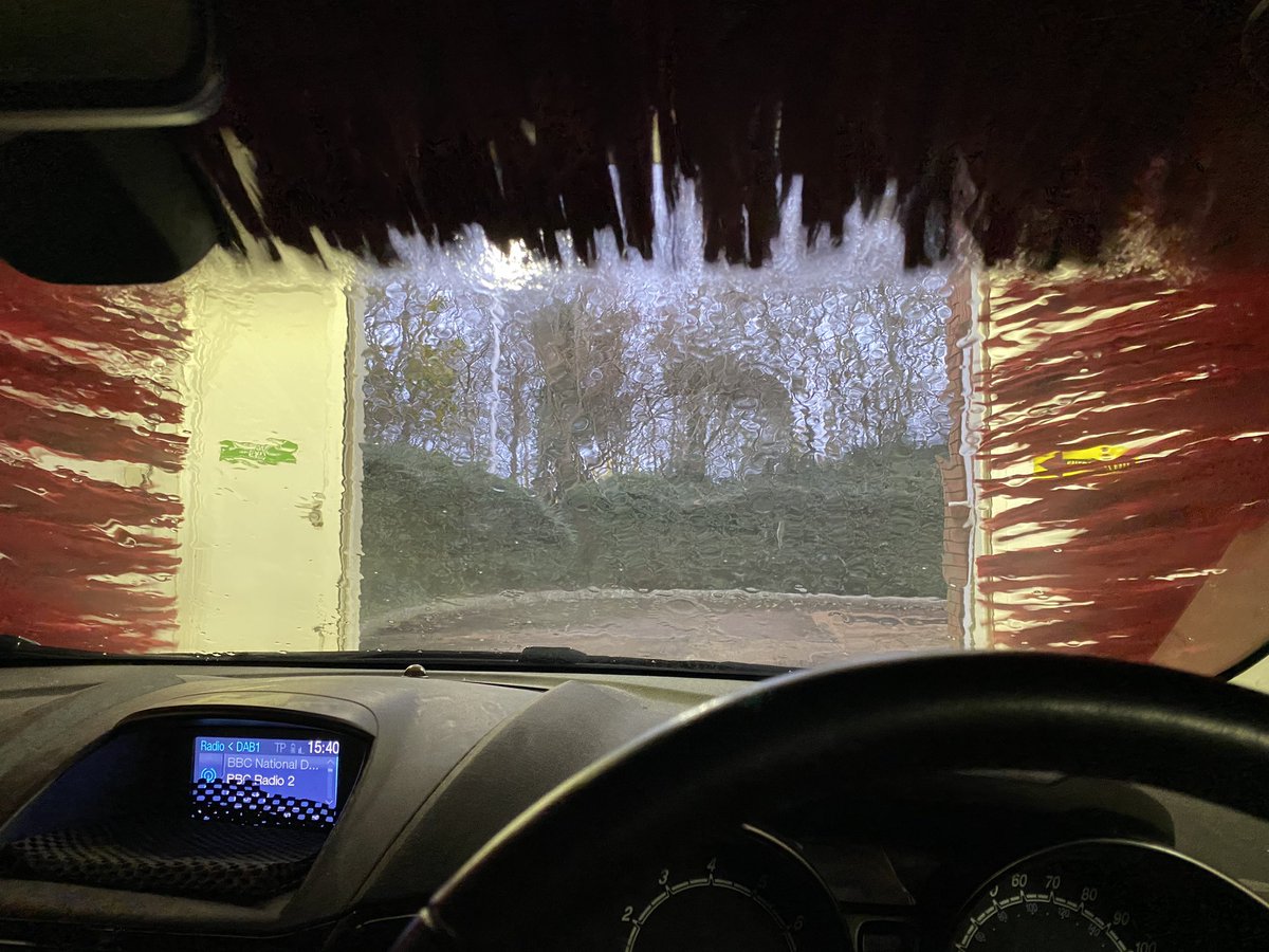 FayHoward67's tweet photo. Thursday treat to myself #carwash #FullWorks always fascinating, I never get bored if it. #SoGood #EasilyPleased #LivingLifeToTheFull https://t.co/muBbPBnijN