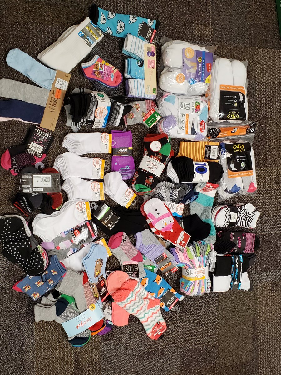 CounselingCses's tweet photo. Thank you Spur family for donating socks for Safe Haven of Fort Worth. Spur Ambassadors collected 200 pairs of socks during the drive. We appreciate your caring hearts during the holidays!❤🧦 #kindnessmatters #emsproud #itsaspurthing @mmendellAP @EMSCounseling https://t.co/H3S833z2RH