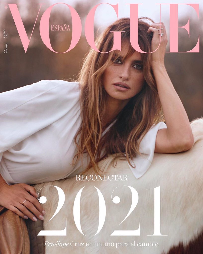📸 NEW: Penélope Cruz for VOGUE España, January 2021 (magazine cover);