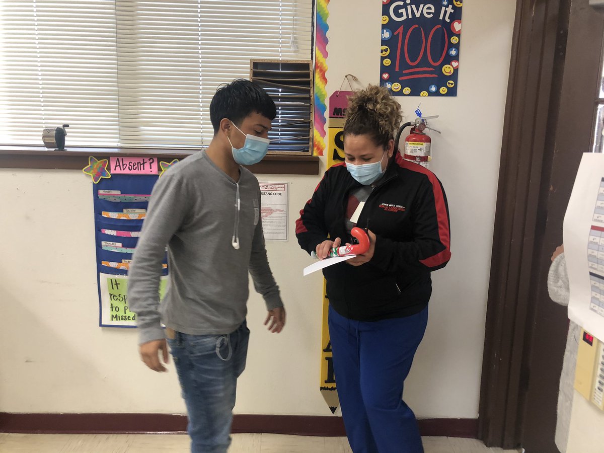 My Character Strong class made a commitment to spread some holiday cheer this season! Thank you to the the staff at @HcisdVernonMS for all that you do we appreciate you!! <a href="/careacter/">CharacterStrong</a> #HappyHolidays #Commitment #Makekindnessnormal ❤️💚❤️🎄🎅🏼