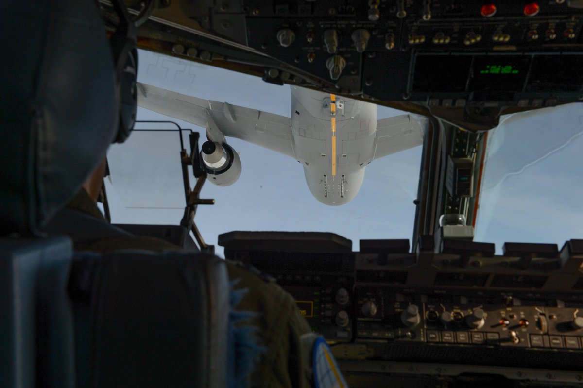 62dAirliftWing's tweet photo. #TBT
In 2019, pilots assigned to the #4AirliftSquadron, #7AS and #8AS flew training flights with the new KC-46 Pegasus refueling tanker. The training allowed Boeing Company boom operators and #62AW pilots to practice refueling procedures with the newest tanker in the fleet. https://t.co/GWHiH6soJd