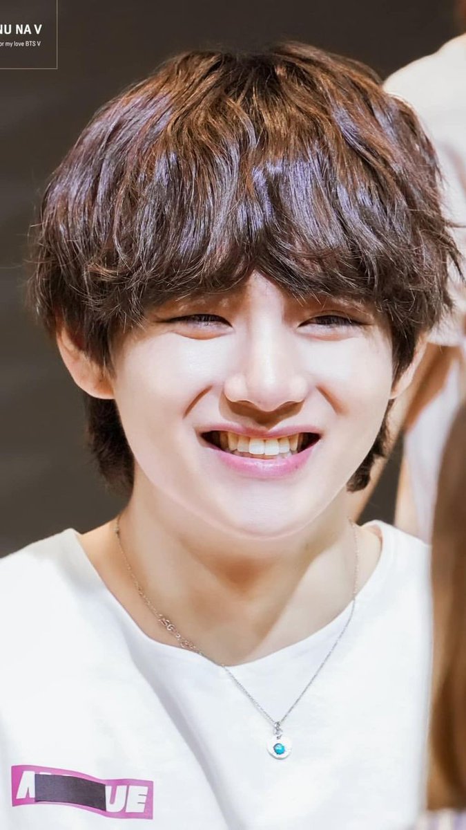 Taehyung's kind words touched a jewelry designer so much: "Taehyung was the 1st person to ask me if making jewelry for a lot of people at the same time was hard. I've never got that question before. He is very thoughtful at a young age." http://news.heraldcorp.com/village/view.php?ud=201612231724033254897_1