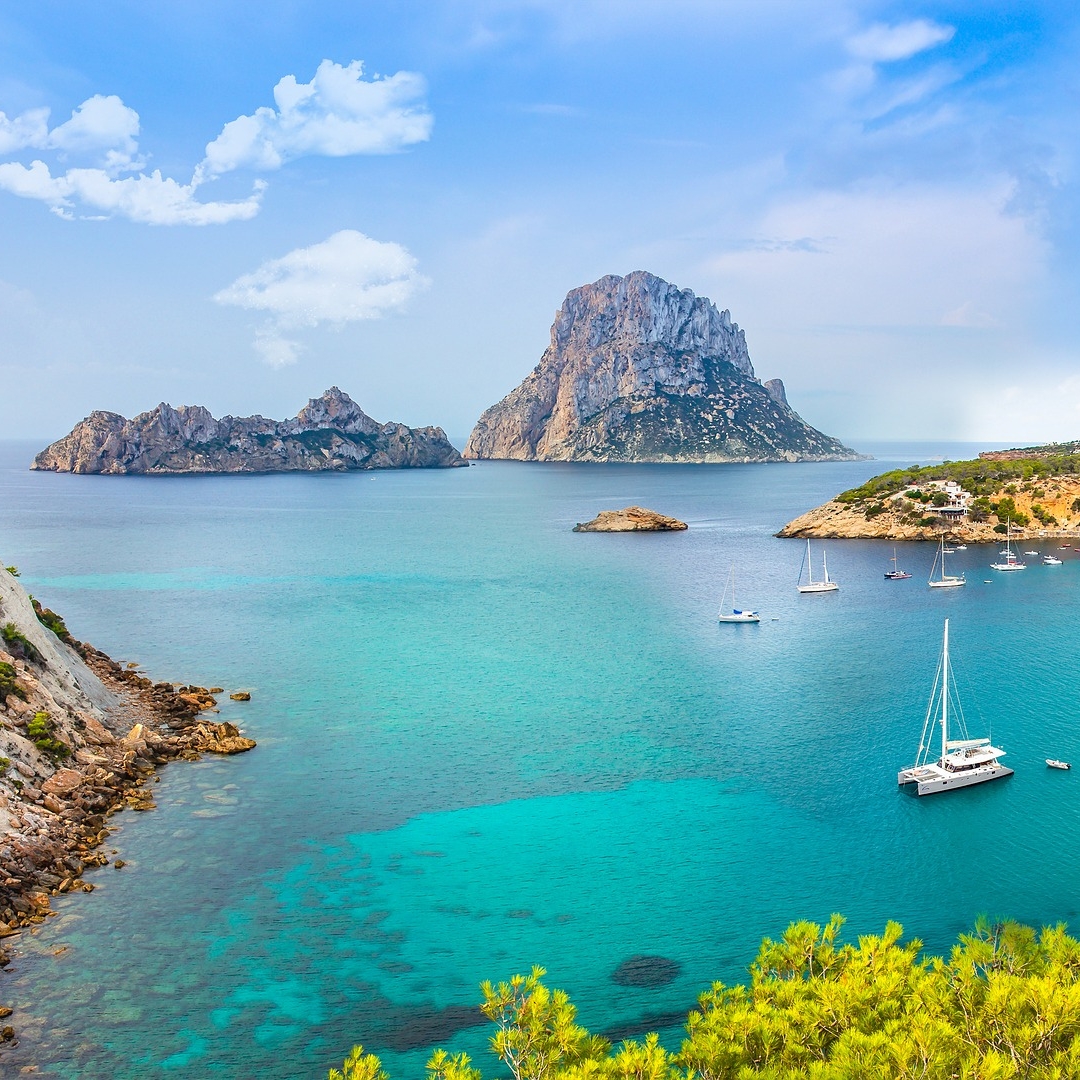 Colores mágicos de Ibiza 😍
Ibiza is magical. 😍

bit.ly/HotelesGlobales

#ibiza2020 #esvedra #ibizabeach #ibizastyle #ibizalovers #ibizasummer #ibizaisland #ibizalove #ibizablues #ibizarocks #ibizahotel #loveibiza #ibizaholiday #iloveibiza #ibizavibes #globales #hotelesglobales