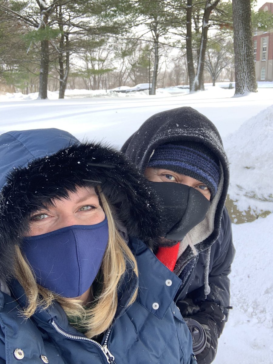 SherryHicksB's tweet photo. Taking care of these hard working Engineers today!  12” and still snowing! #inahyattworld https://t.co/RwqqkZTCUE