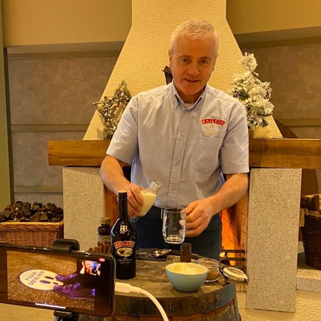 orchardcentre's tweet photo. We were so delighted to join with @goodcausetravel and many more for the virtual “Irish pub” experience for our guests from all over Russia today
#tourismireland #greatexperience #baileysus #baileysfarm #incentivetravel #dontmindifibaileys #wicklownaturally #baileys https://t.co/T9arqACCce